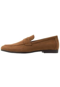 Pier One Smart Slip-Ons - Cognac