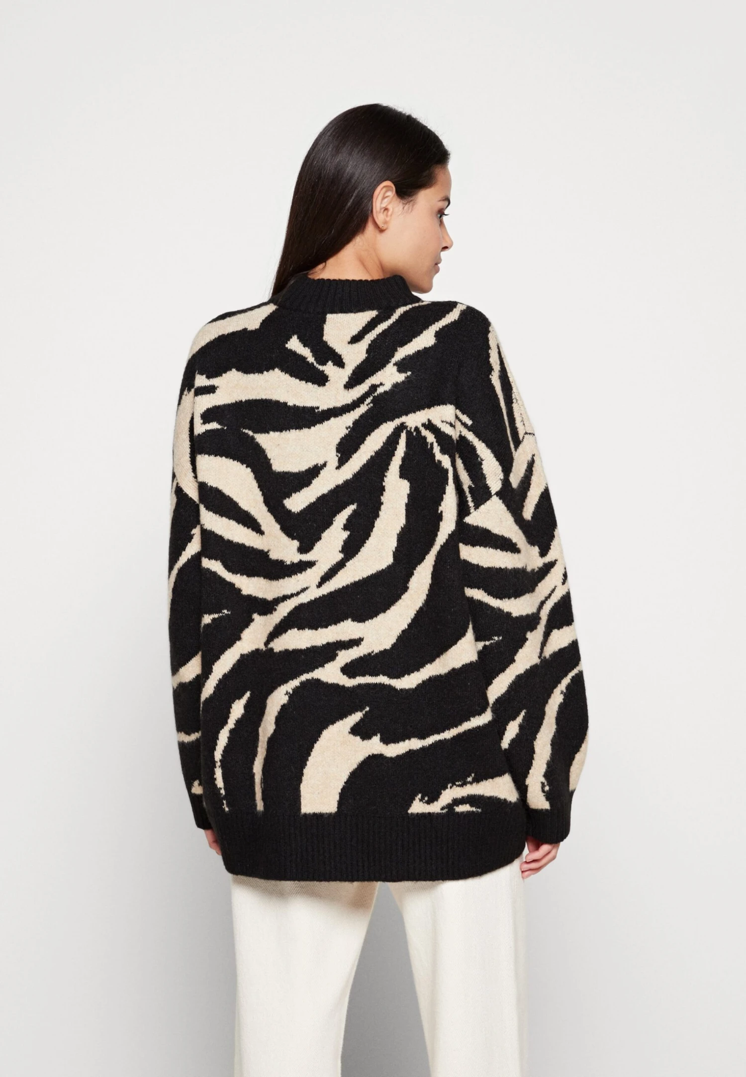 Monki Jumper - Black Dark/Beige - Image 3