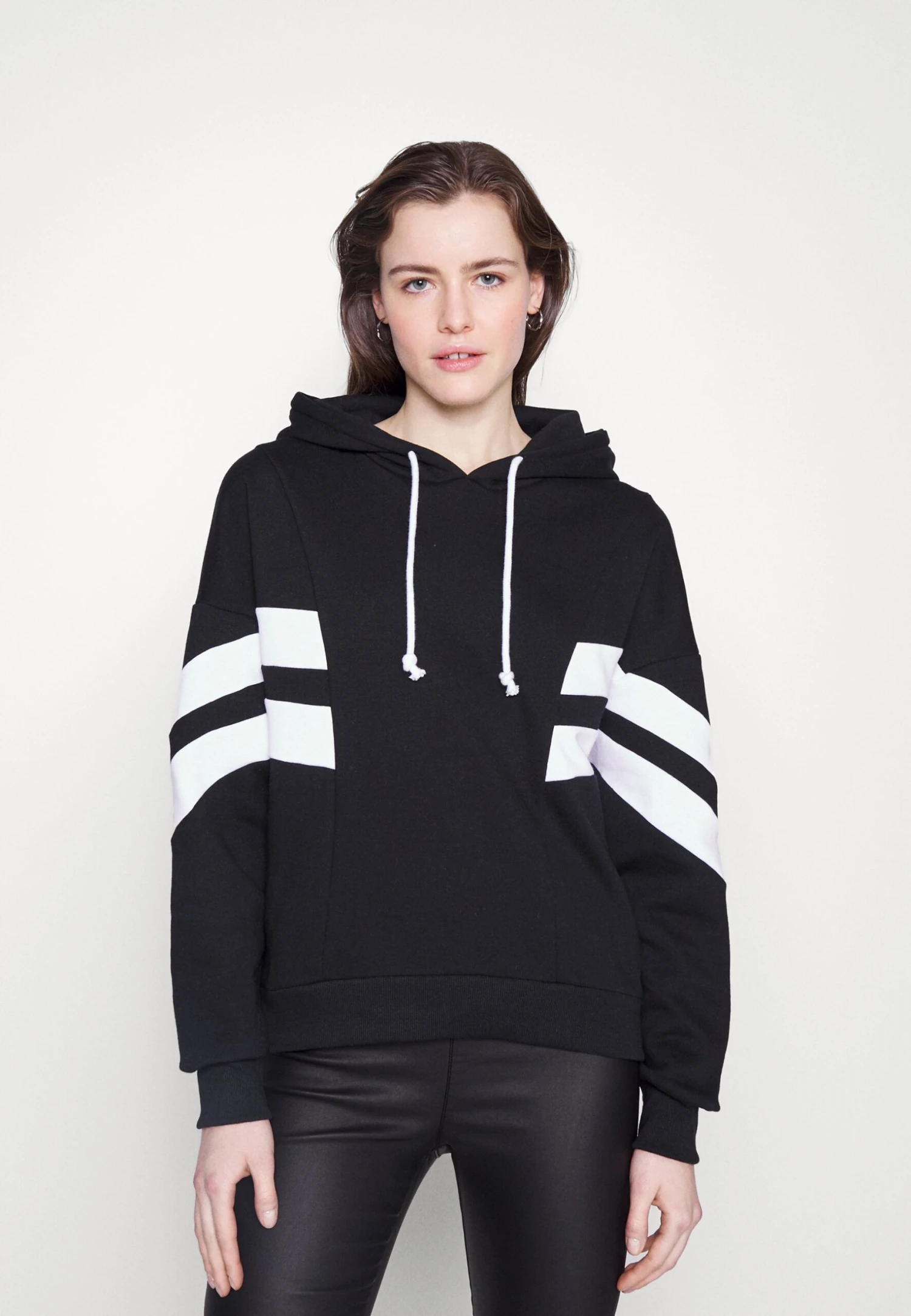 Hoodie - Black/White