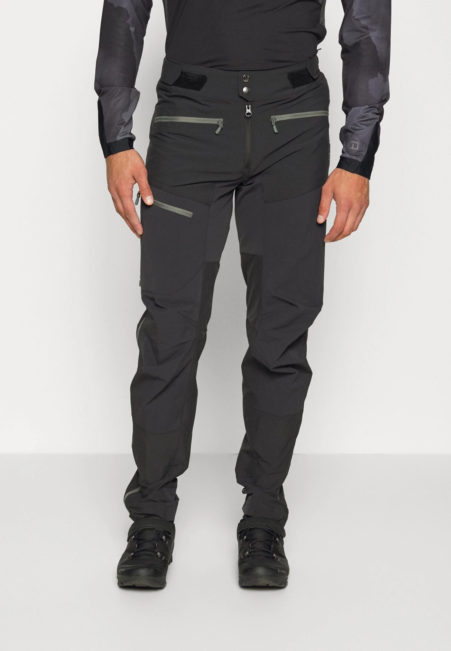 Norrøna Fjørå Flex Pants- Outdoor Trousers - Caviar