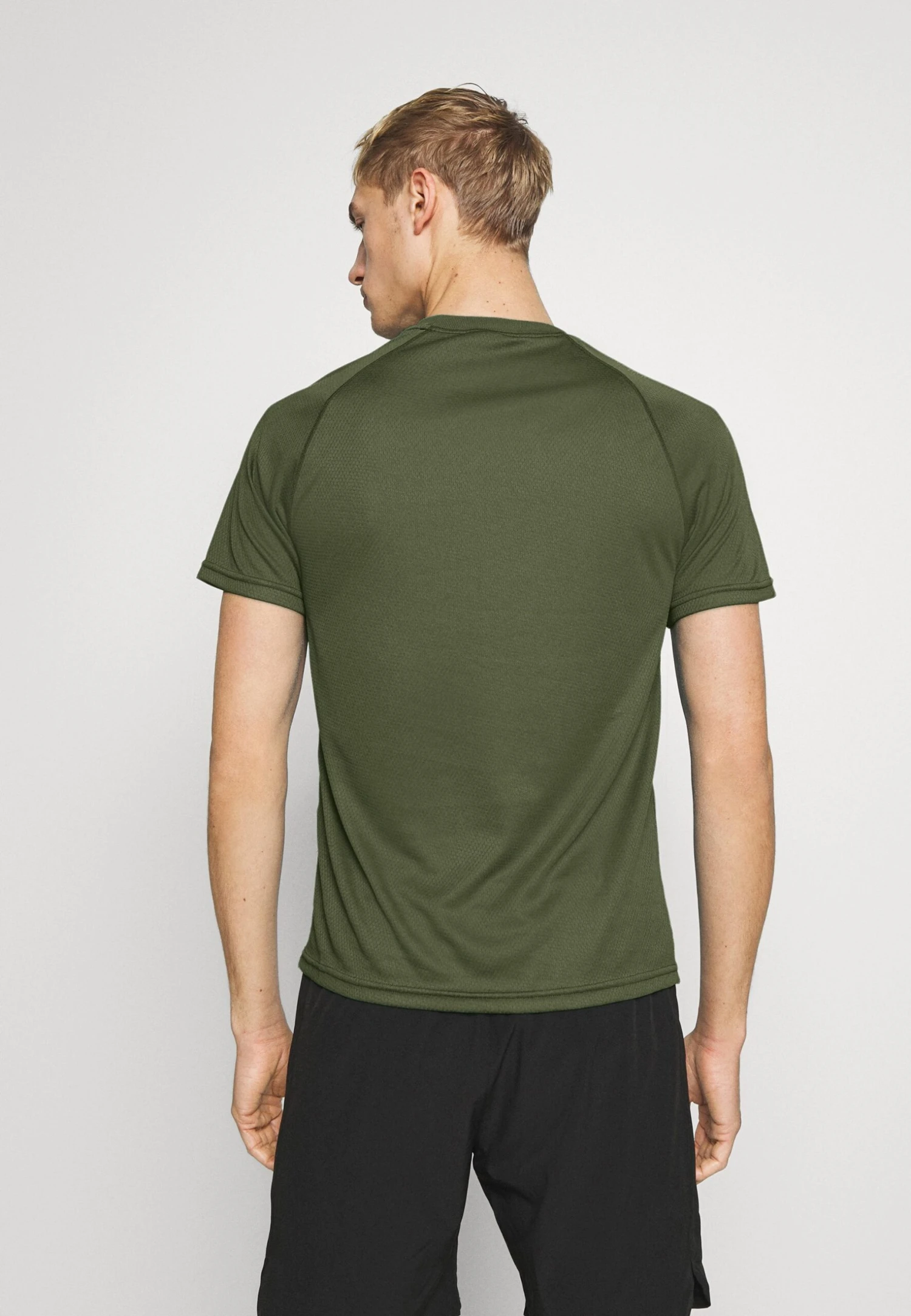 Lyle & Scott Core Raglan - Sports T-Shirt - Teal Green - Image 3